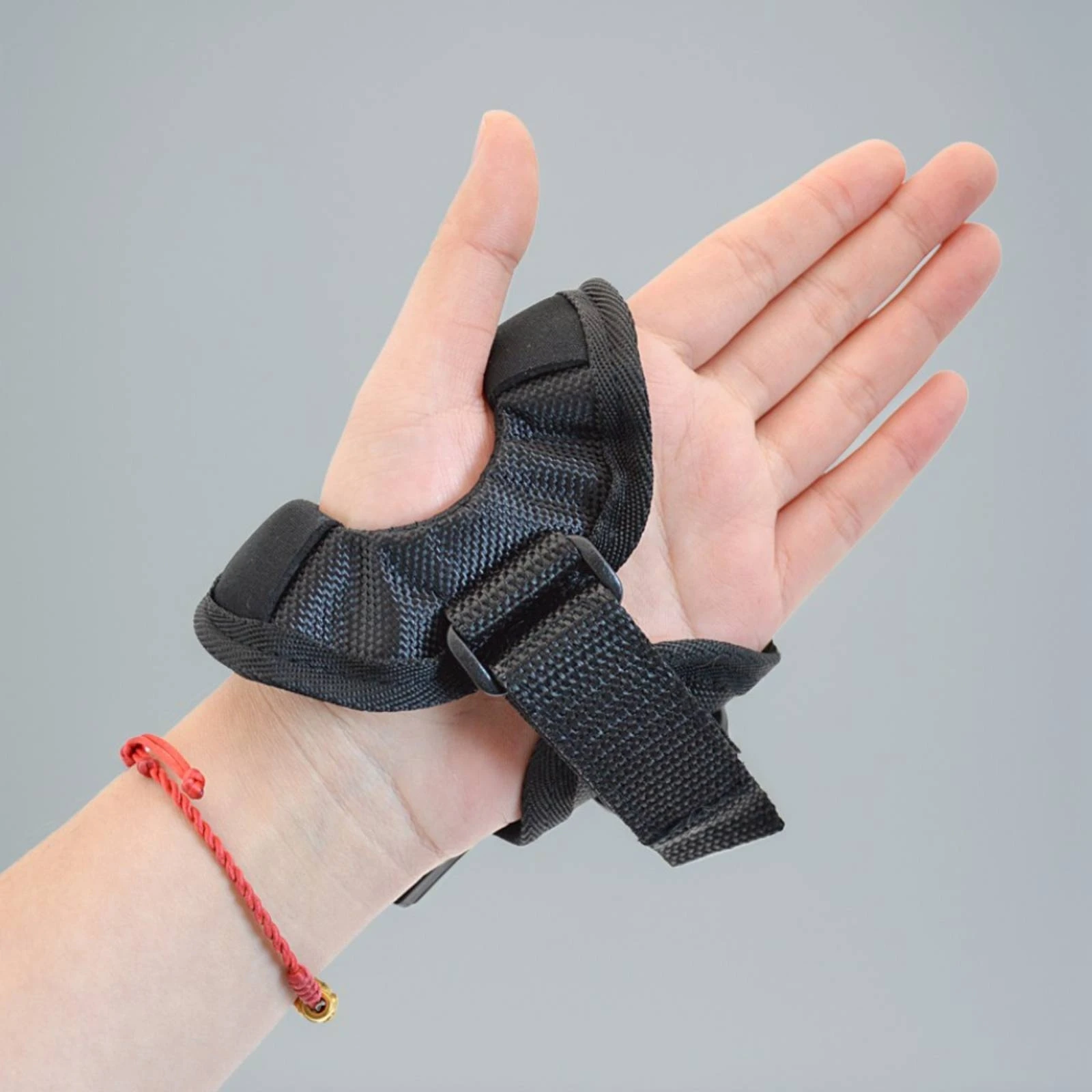 Wrist Flashlight Holder Hook-and-Loop Tape Dive Torch Strap Hook-and-Loop Fastener Torch Mount Anti-Slip Underwater Light Glove