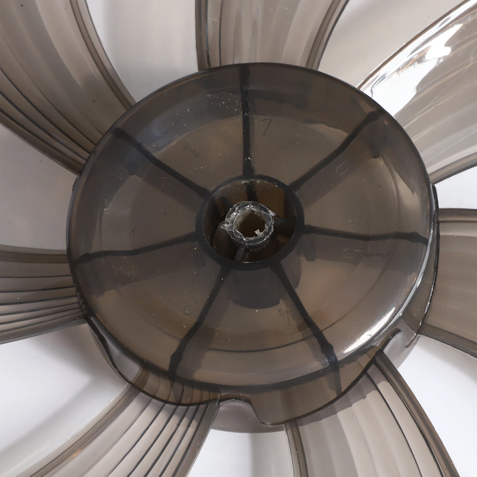 Household Plastic Fan Blades 4/5/7 Leaves With Nut Cover Sets For Pedestal Electric Fan Table Stand Fanners General Accessories