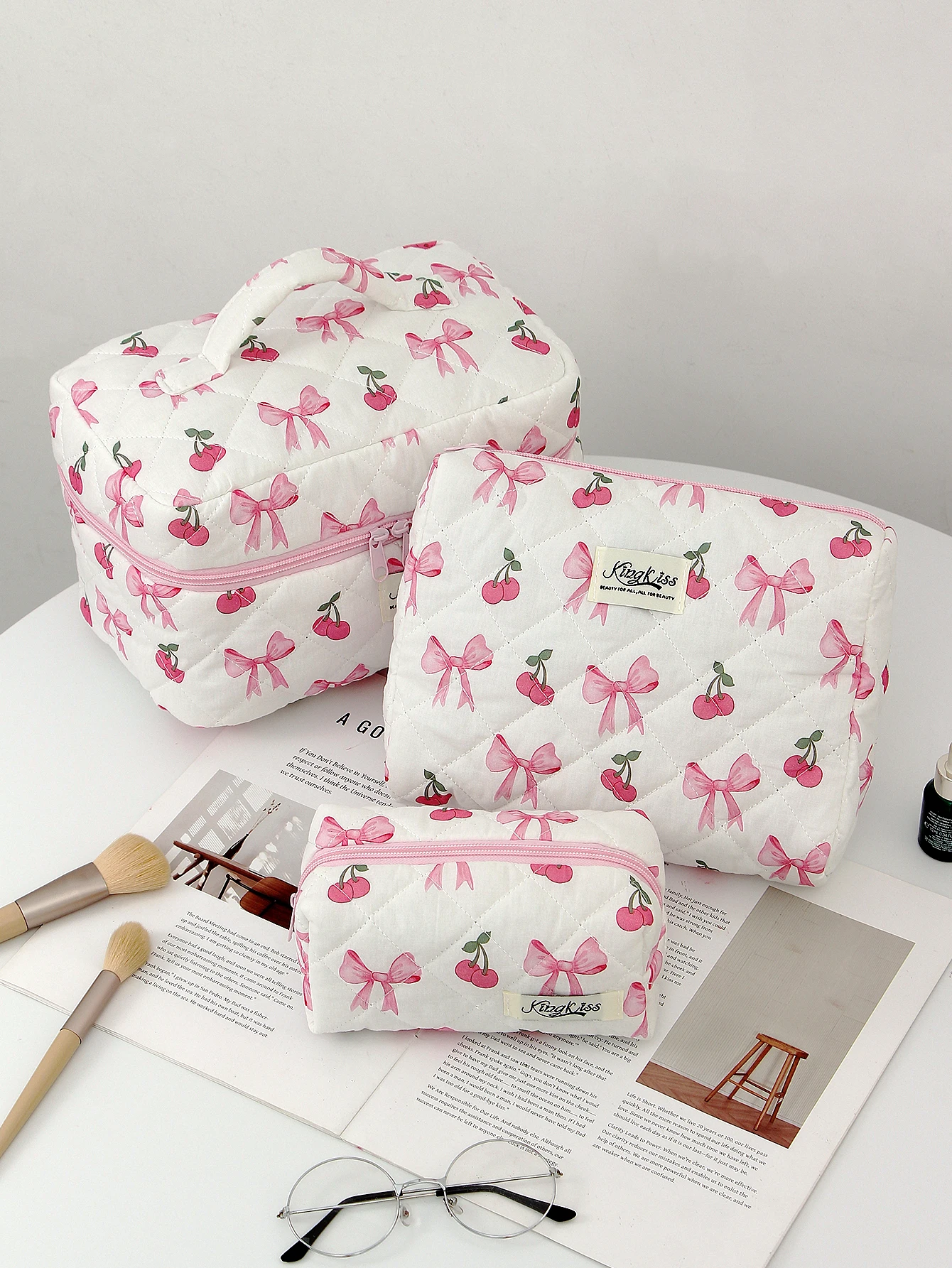 1 unid/set bolsa de maquillaje acolchada con lazo de cereza, bolsa de maquillaje de mano multifuncional, juego de bolsa de aseo portátil con cremallera