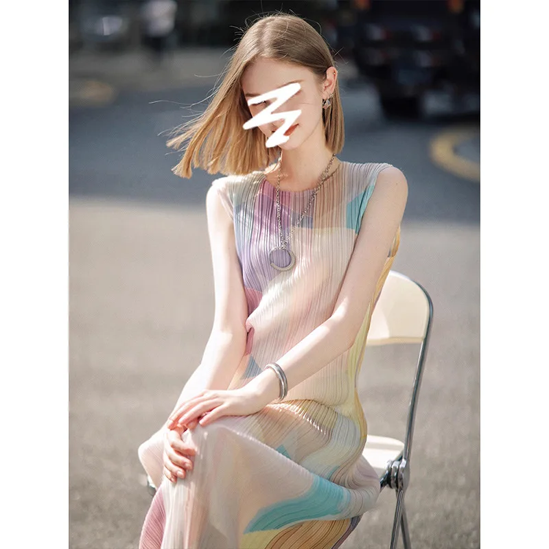 

Miyake 2025 Spring New Dress Women's Versatile Round Neck Sleeveless Pleats Macaron Color Scheme Pleated Medium and Long Dress
