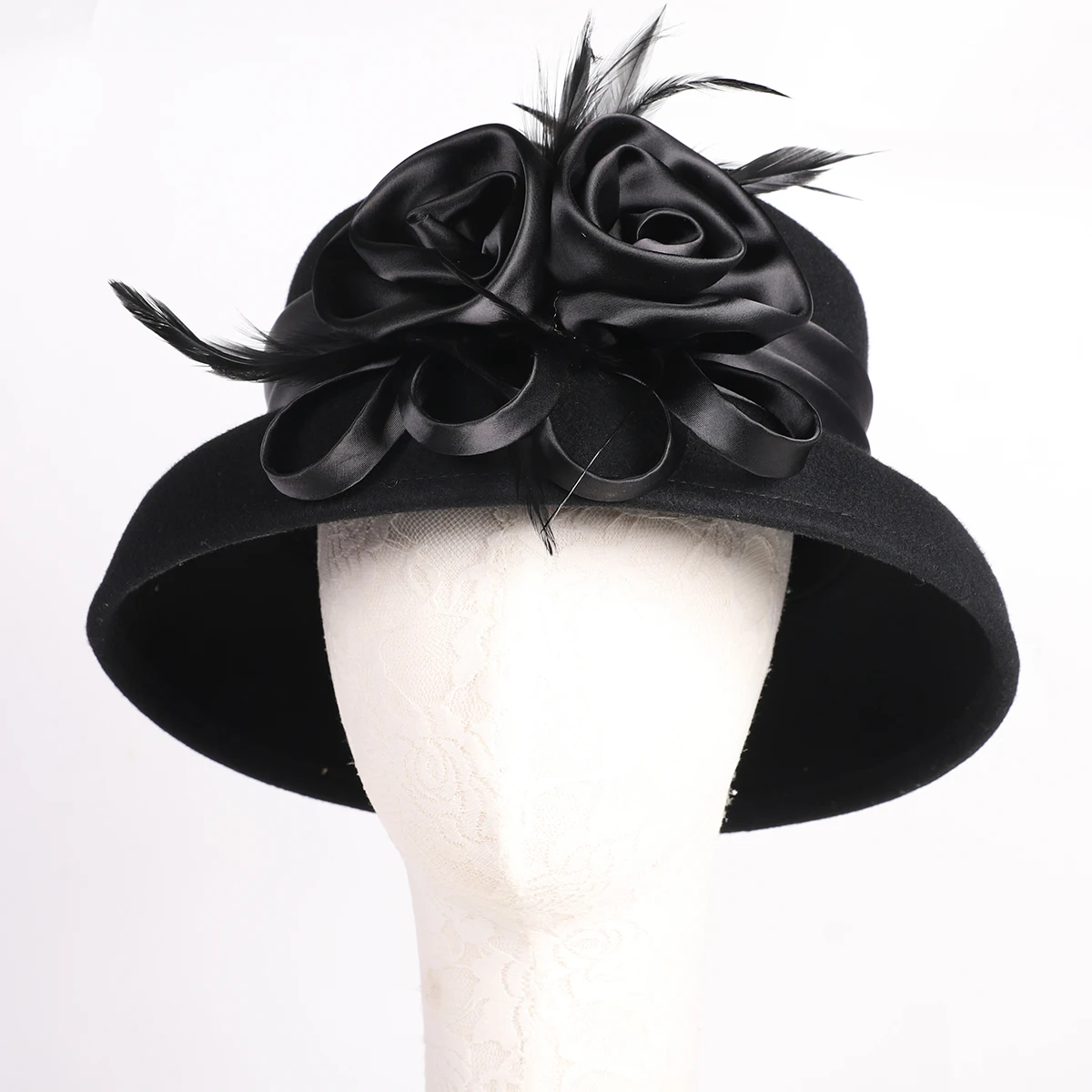 Women's Black Wool Felt Cloche Hat with Flower Feather Winter Hepburn Style Formal Church Tea Party Dress Cocktail Bucket Hats