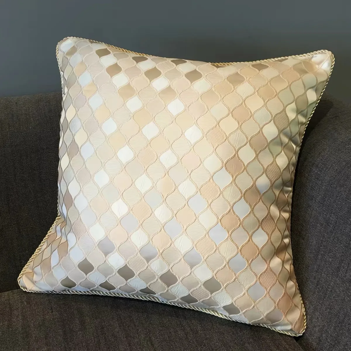 White Floral Jacquard Cushion Cover High Quality Sofa Cushion Car Headrest Floral Elegant Decorative Pillow Covers