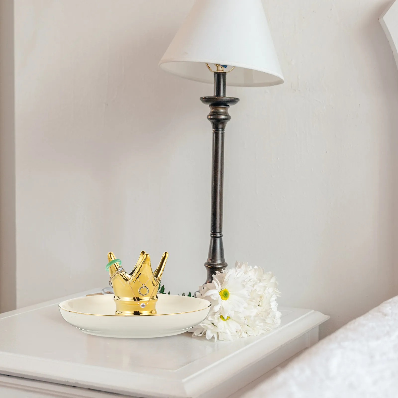 

Cartoon Crown Ceramic Jewelry Tray Dish for Rings Necklaces Earrings Storage Display Trinket Holder Desktop Decorative