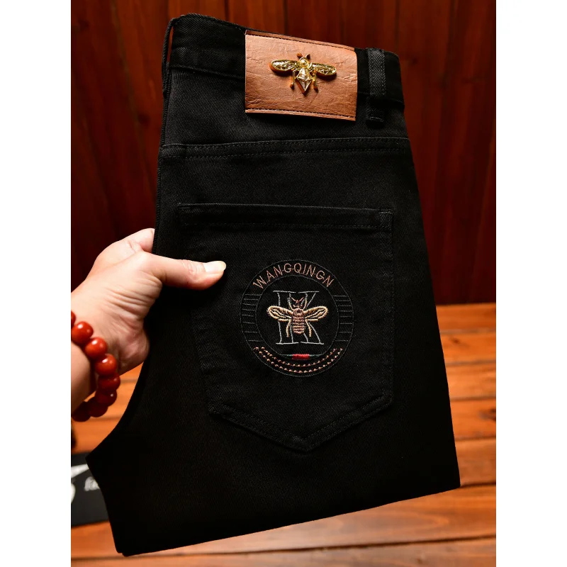 高級黒ジーンズ メンズ 秋 ライトラグジュアリー トレンド メンズ服 細身 刺繍プリント カジュアルパンツ