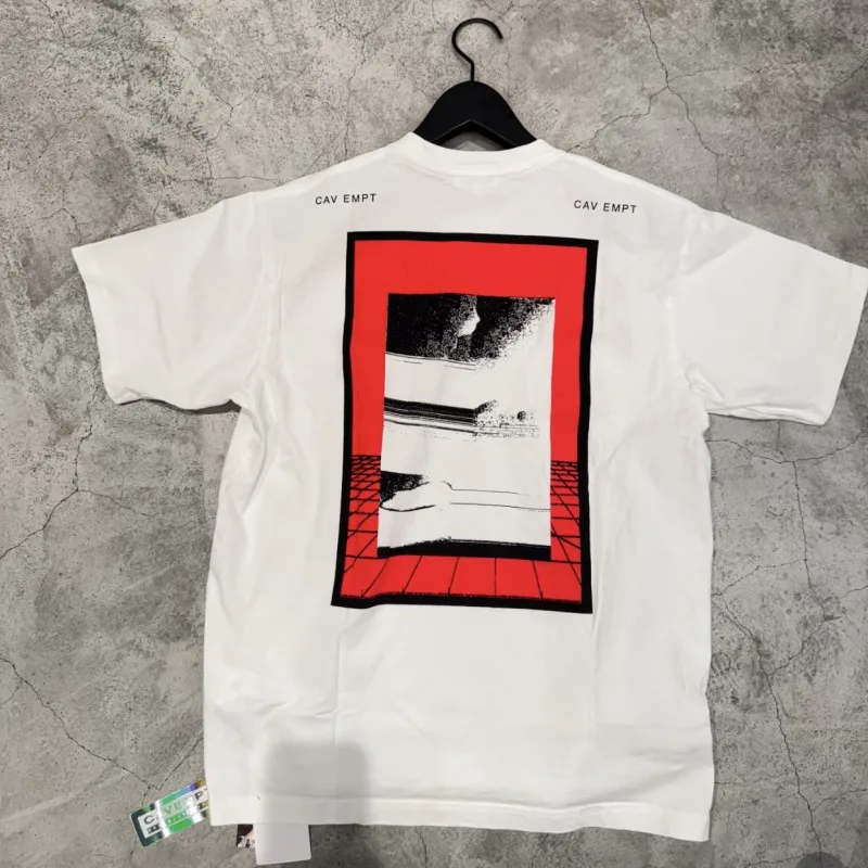 Real Photo White CAVEMPT Tshirts Breathable Cotton Men Women Street Outfit Red Pixel Pattern Graffiti Landscape CE Short Sleeve