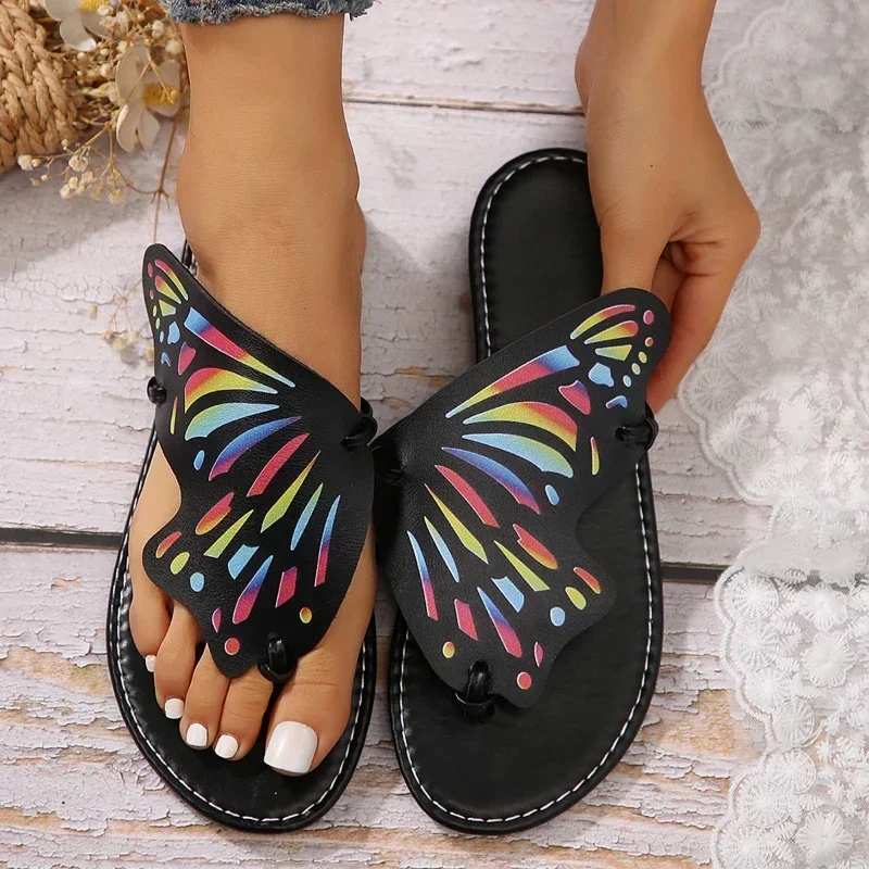 

Women Butterfly Graffiti Slippers2025 Summer Fashion Lightweight Anti Slip Flat Bottom Flip Flops Outdoor Beach Casual Shoes