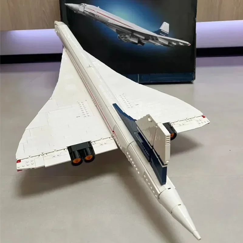 cheap 2083PCS Concorde Passenger Aircraft Building Block Creative Decoration Technical Model MOC Assembly Bricks Toys Kids Gifts