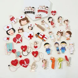 Broches de dessin animé créatives pour médecins et infirmières, stéthoscopes, écharpes médicales, boucles, badges, bijoux mignons, épingles en émail haut de gamme