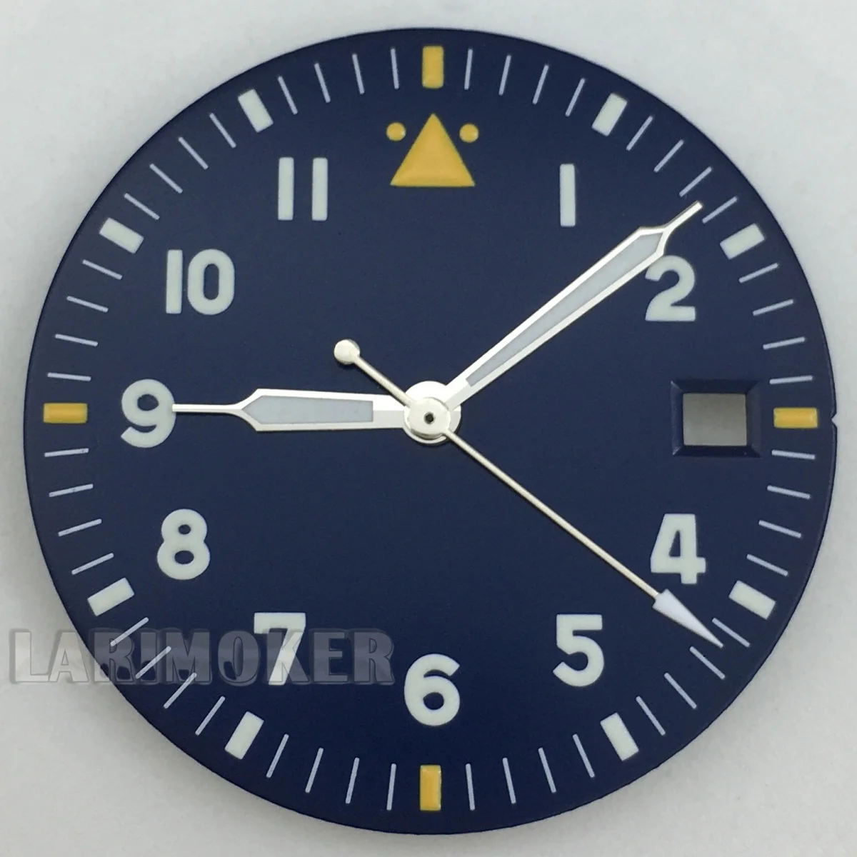 29mm pilot dial features black white blue green dials and hands with C3 luminescence It is suitable for NH35 NH36 movements