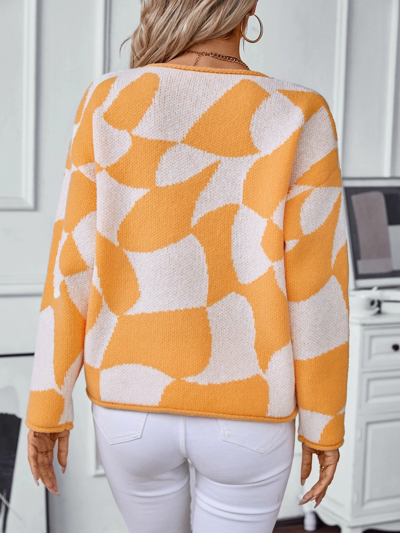 Color blocking pullover sweater for women, autumn and winter casual fashion, loose rolled edge knitted sweater for women