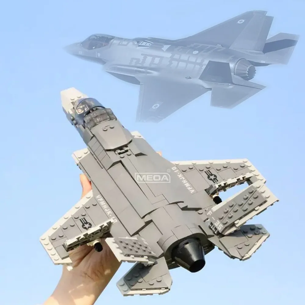 ตัวต่อเครื่องบิน F-35 Lightning II จำนวน 646 ชิ้น ชุดประกอบโมเดลเครื่องบินสงครามโลกครั้งที่ 2 F35 ของเล่นตัวต่อประกอบเอง ของขวัญ