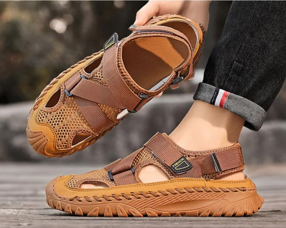 

Summer Men Sandals Genuine Leather Mens Casual Shoes Outdoor Men Leather Sandals for Men Beach Shoes Roman mens Shoes