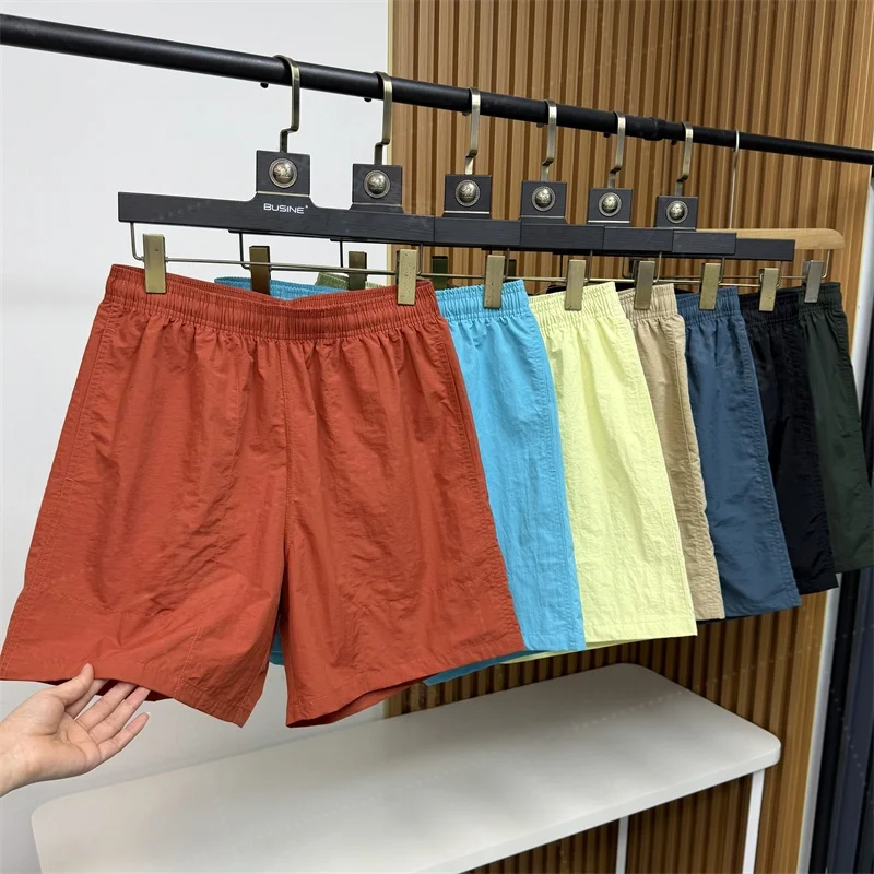 

Водонепроницаемые, дышащие, устойчивые к разрывам летние мужские и женские брюки Qui-Drng свободного кроя с эластичной резинкой на талии и прямыми штанинами.