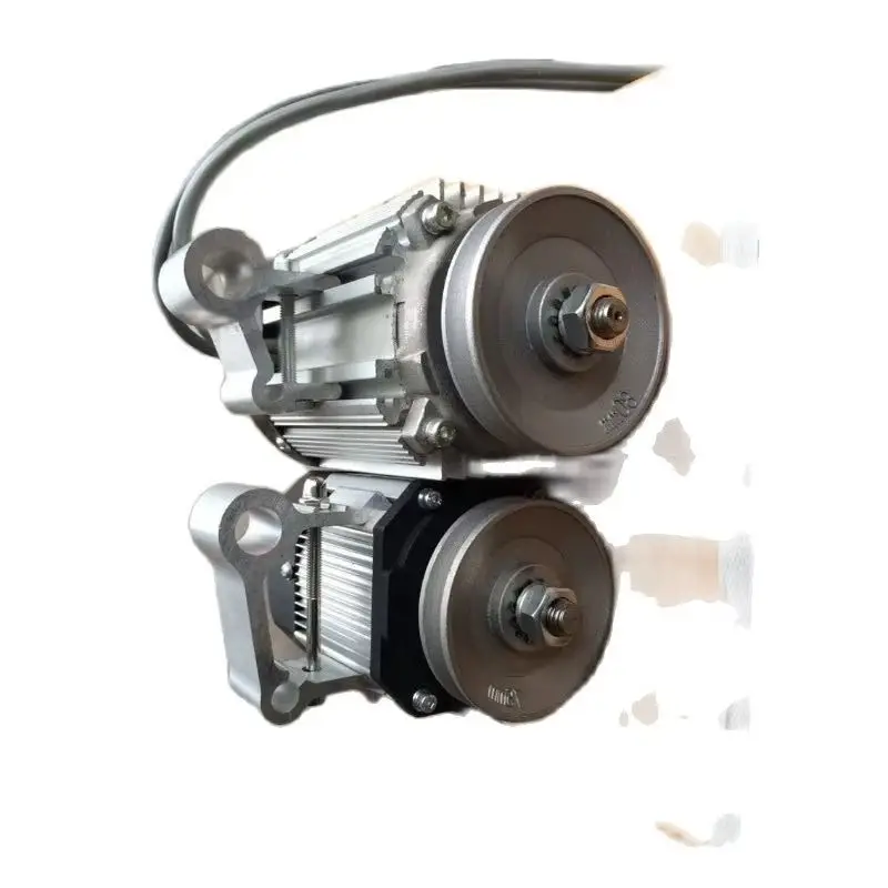 

BD550 Industrial Brushless Sewing Machine with All Copper Wire Computer Stepless Speed Regulation Energy-Saving Motor for Sewing