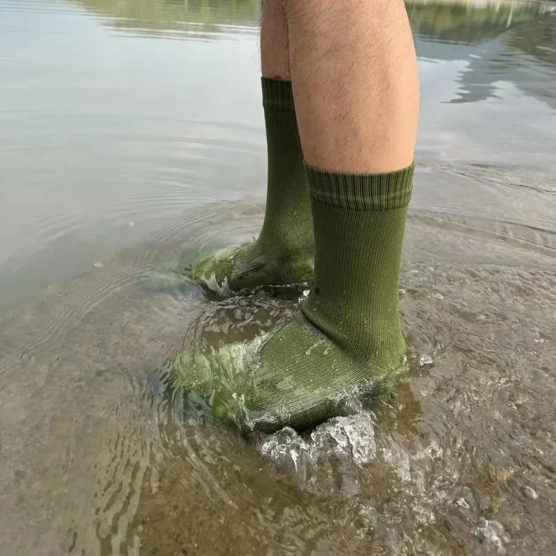 Thickened Breathable Outdoor Hiking Camping Climbing Waterproof Socks Winter Warm Windproof Cycling Ski Wading Mid-craf Socks view 3