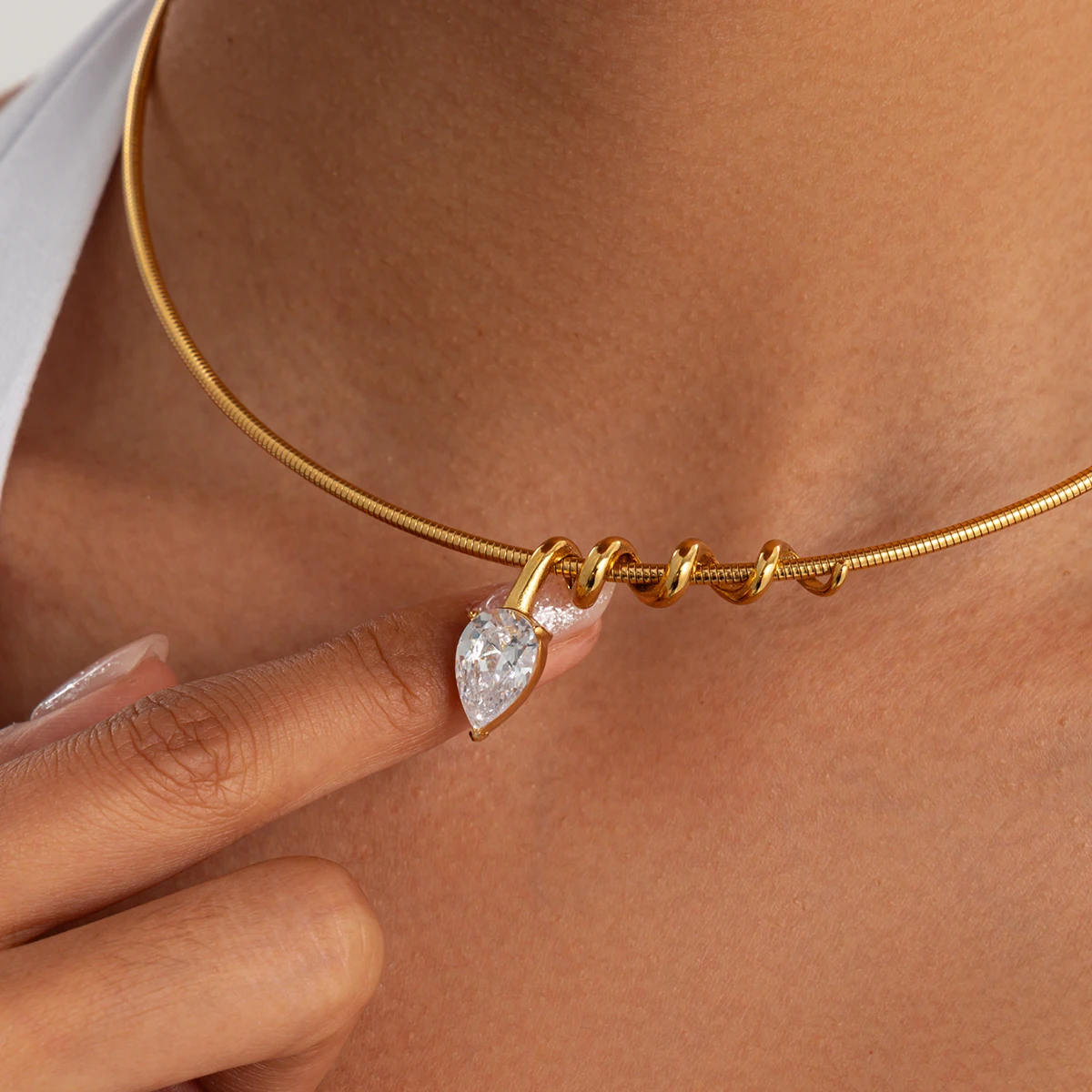 SHIXIN Classic Water Drop Zircon Pendant Torques Necklaces Women 18K Gold Plated Stainless Steel Bend Thin Chain Choker Jewelry