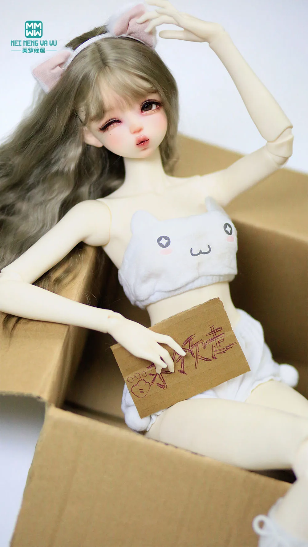 Adatto per 60 cm 1/3 BJD DD SD Set di quattro pezzi alla moda, fascia per capelli, top a tubo, pantaloncini, calzini lunghi, regalo per ragazza