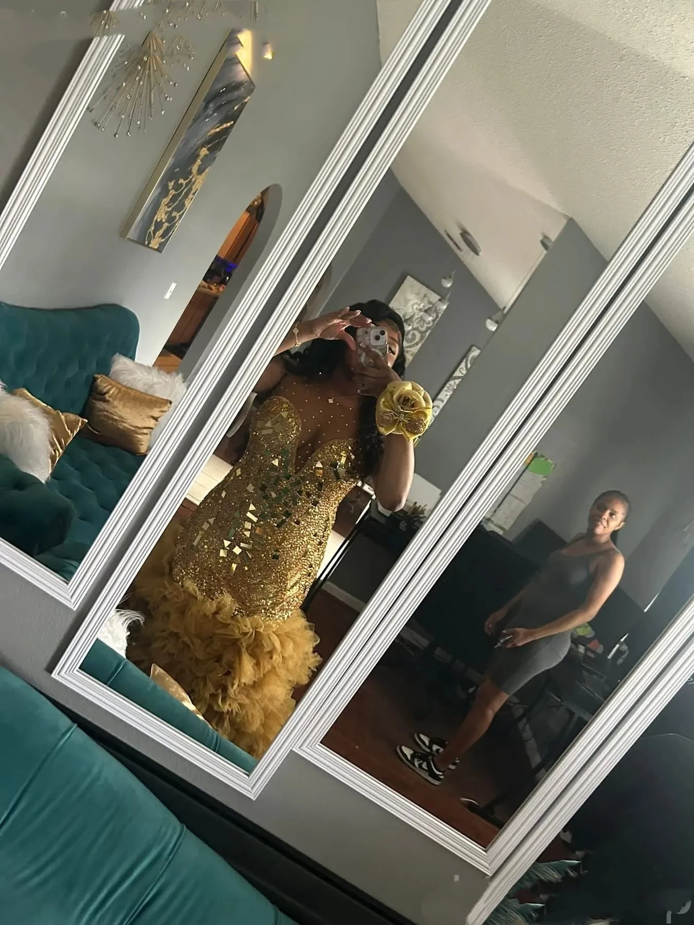Sparkling Golden Mermaid Crystal Glitter Ball Dress Sexy V-neck African Formal Wedding Celebrity Birthday Party Dress Customized - view 4