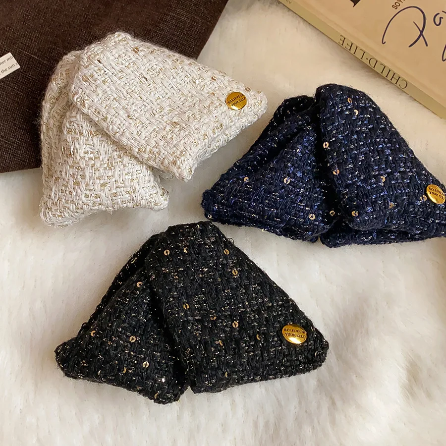 Large Size French Fabric Acrylic Shark Clips for Women Elegant Triangle Kniting Bowknot Hair Claws Accessories Autumn Winter M
