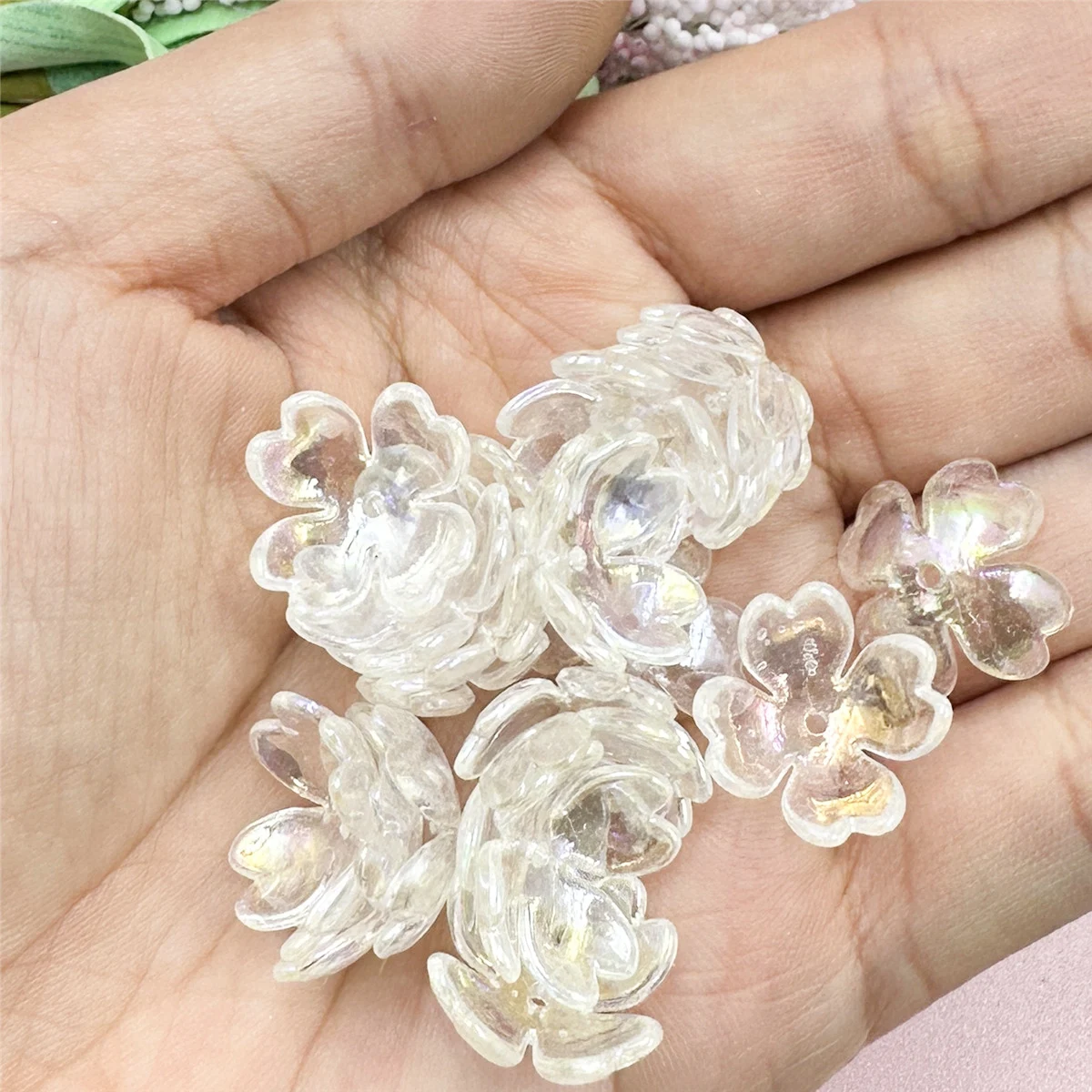 20Pcs/bag 15.5mm DIY Acrylic Loose Flower Beads Caps Jewelry Making Pendant Handmade for Bracelet Necklace Hairpins Accessories