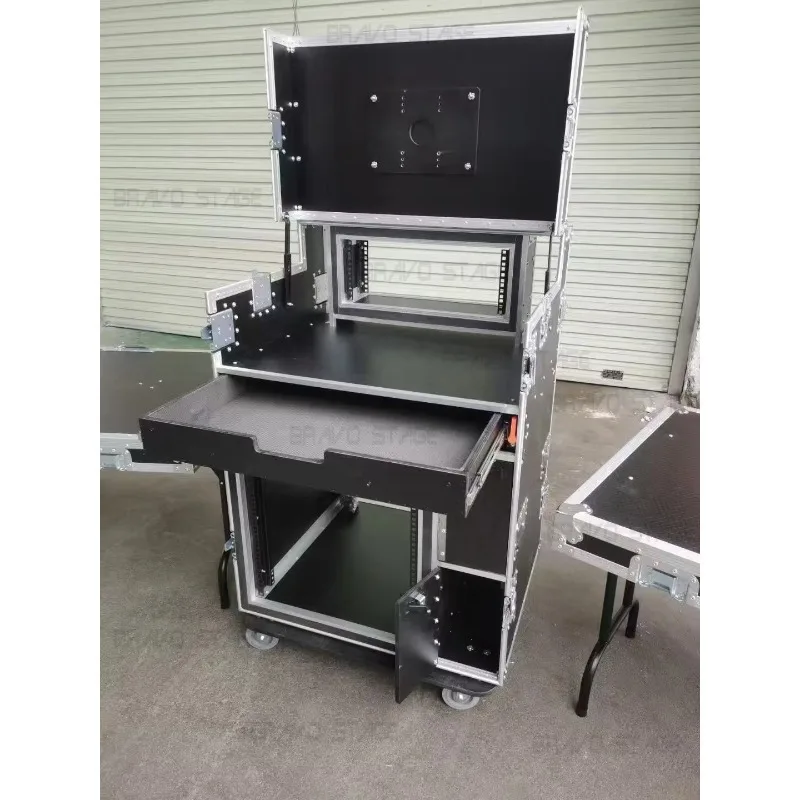 Custom Outdoor Mobile Broadcasting Streaming Recording Studio Workstation Case