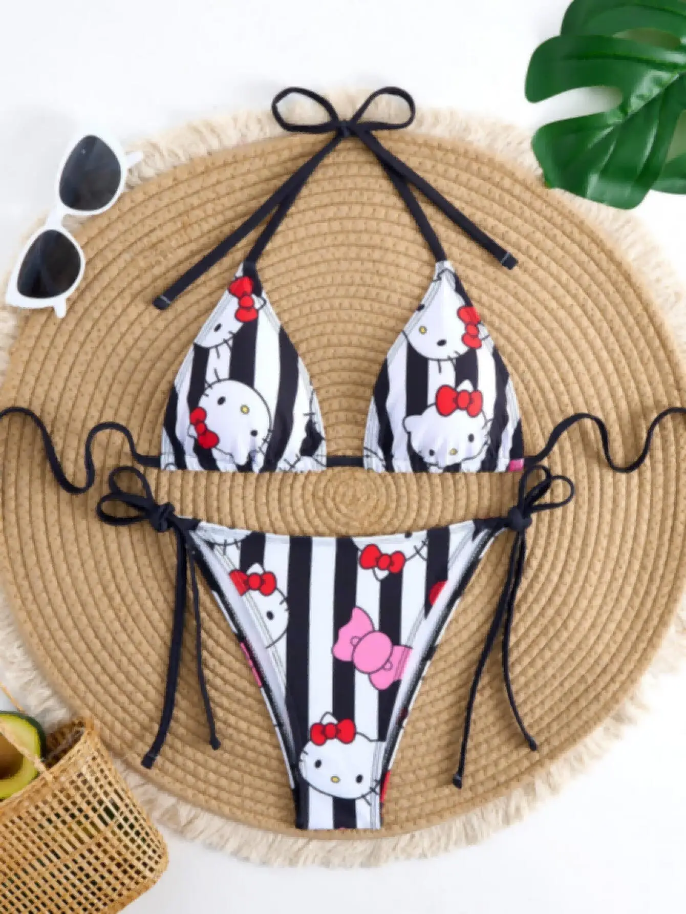 

Полосатое бикини Y2K Hello Kitty, милый купальник с завязками по бокам в стиле Kawaii, комплект бикини из двух частей с аниме-принтом, летний пляжный купальник
