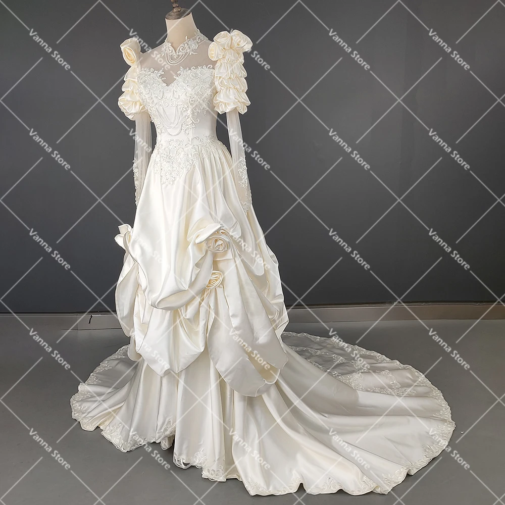 Vestido de novia Victoriano de cuello alto con mangas largas de Julieta, vestidos de novia renacentistas, volantes de recogida hechos a medida, encaje con cuentas clásicas