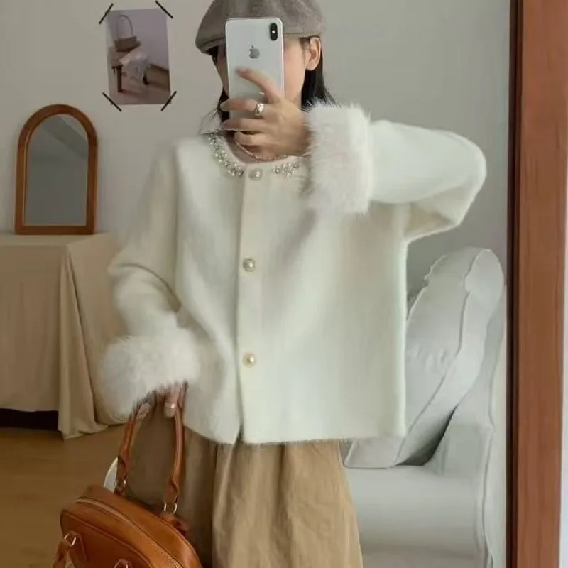 

Новинка 2023 года, осенний женский модный однотонный кардиган с круглым вырезом и пуговицами, уникальная утолщенная вязаная куртка