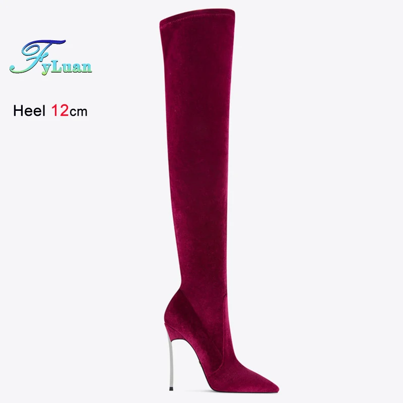 

Женские высокие сапоги из замши винного цвета на тонком каблуке 12 см, с острым носком, на молнии, осень-зима 2026, модель CD
