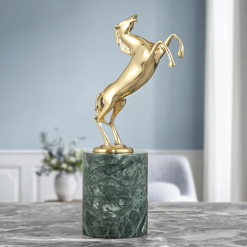 

Nordic style brass Pegasus ornaments European style home, study, living room, hotel front desk, pure copper Pegasus accessories