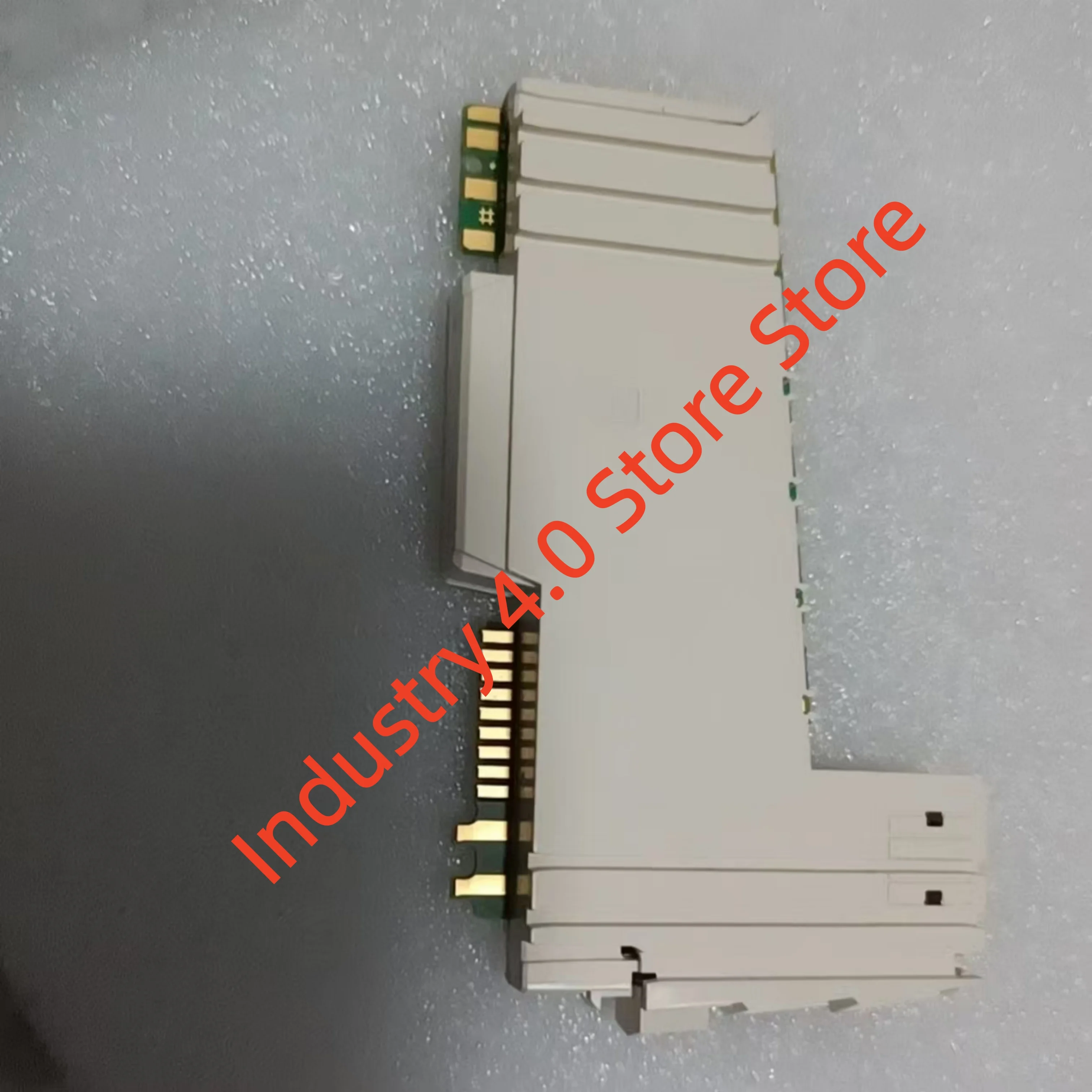 New in box  TM5SDO12T PLC Module