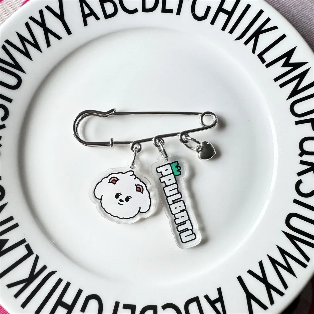 Kpop Soobin BEOMGYU Acrylic Double-sided Brooch Cute Cartoon Hang Pin Clothing Accessories Bag Pendant YEONJUN TAEHYUN Fans Gift