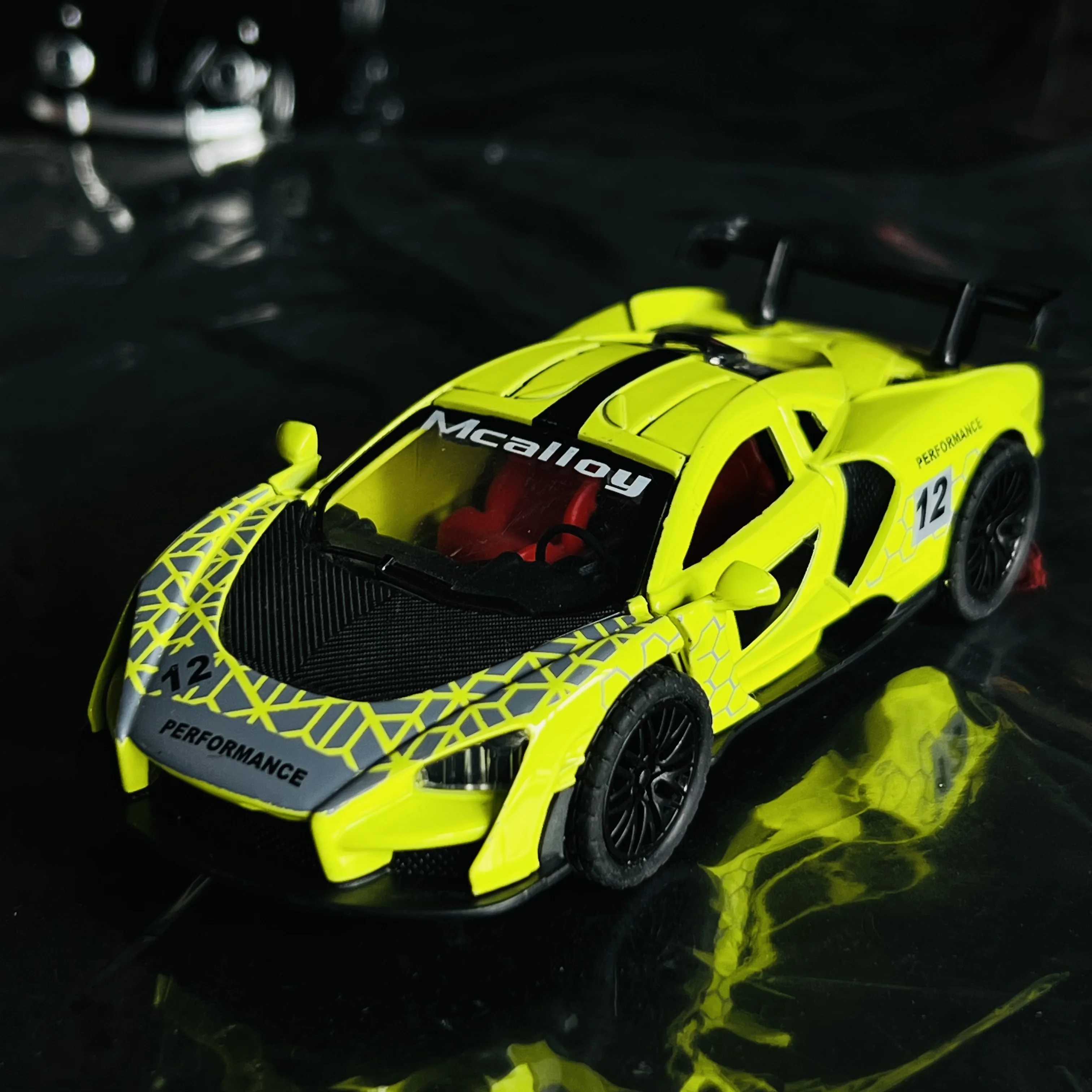 محاكاة سبيكة سوبر بارد سيارة رياضية معدنية رائعة سيارة صغيرة الجمود سيارة لعبة أطفال نموذج سيارة