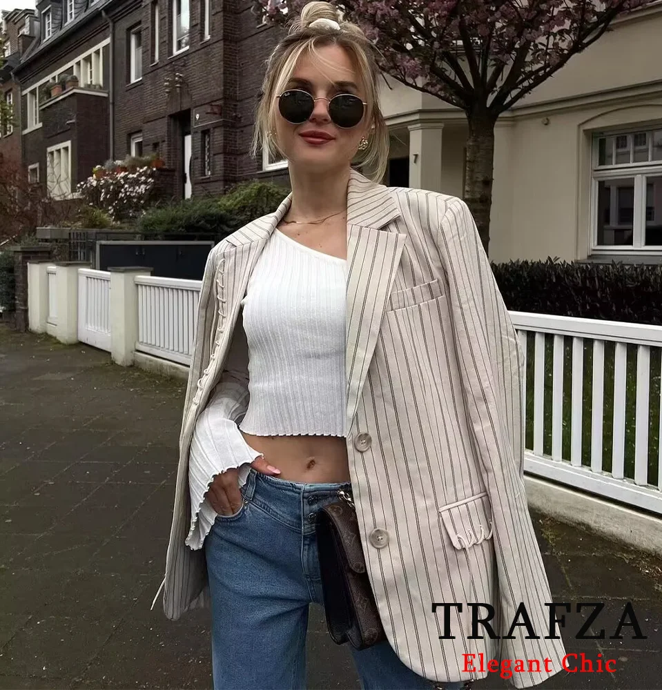 TRAFZA Commuter Striped Casual Blazer Women\'s Lapel Buttons Blazer New 2024 Autumn Fashion Urban High Street Blazer