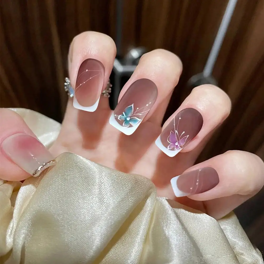 24 stuks vlinder nepnagels Franse vierkante lange nagelverlenging verwijderbare thuissalon vrouwen volledige dekking plastic druk op nagels kit