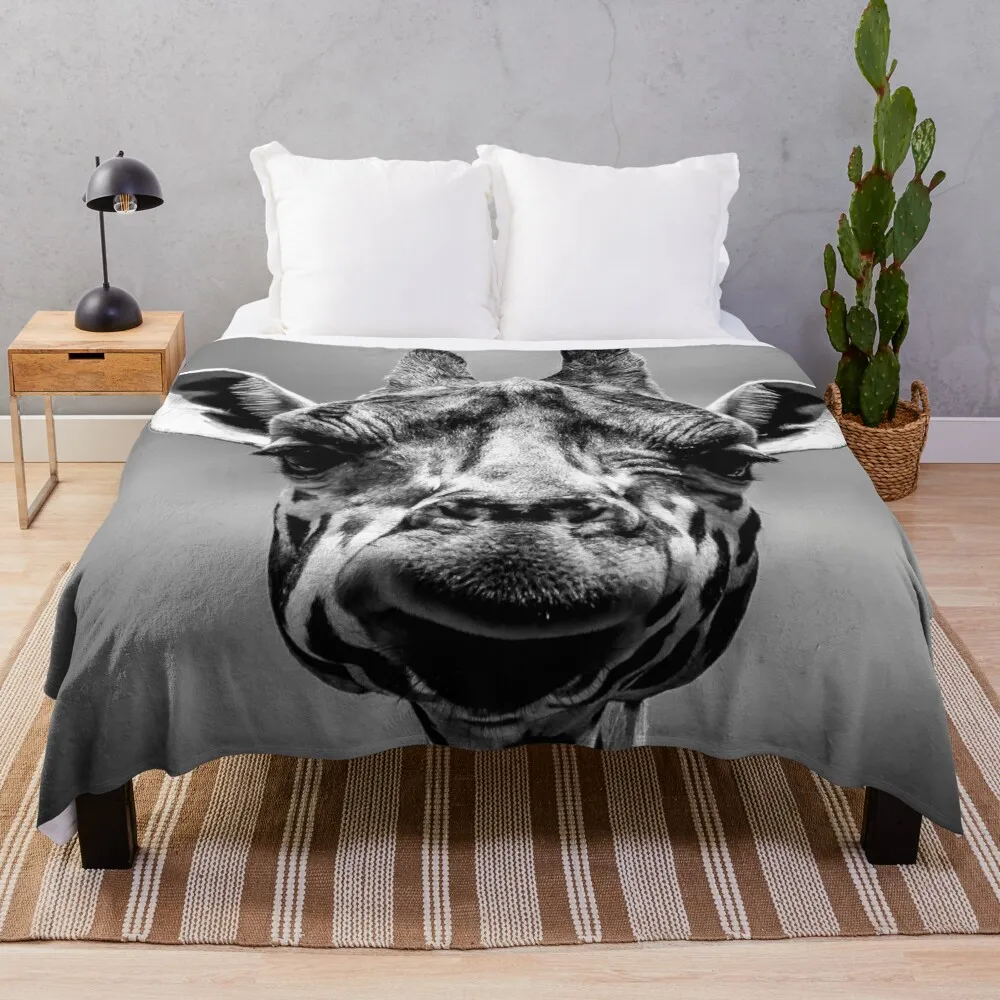 

Giraffe Love Throw Blanket Lightweight Warm Blanket for Travel Camping