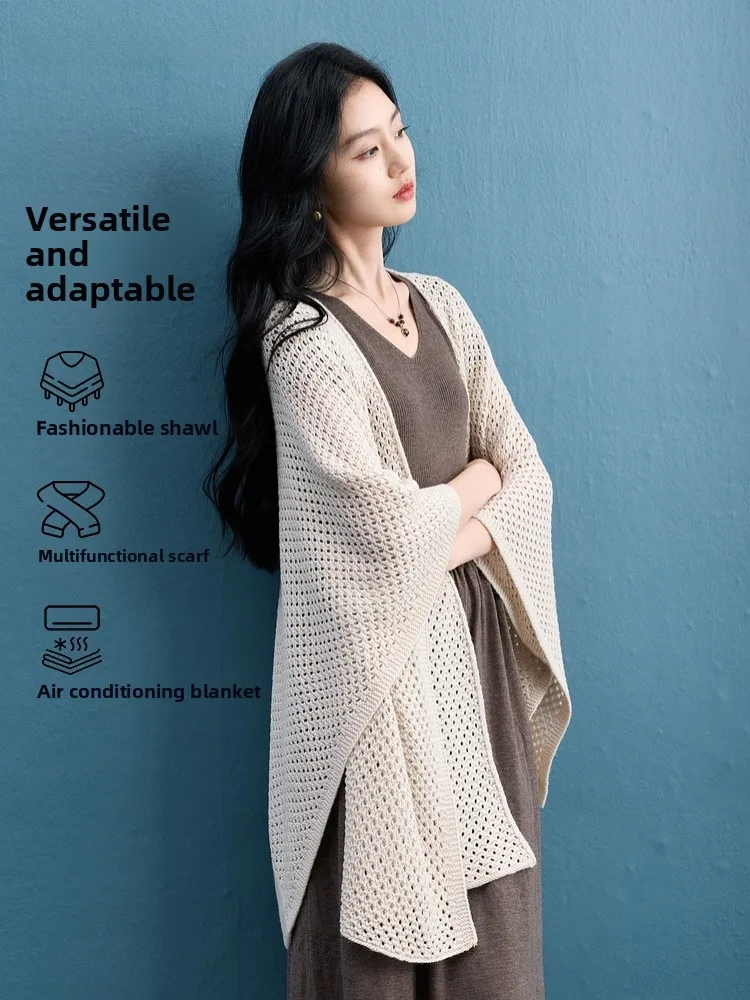 chale-tricote-ajoure-trois-couleurs-nouveau-style-2025-pour-rendez-vous-simple-decontracte-tendance-et-audacieux-a-porter-sur-les-epaules