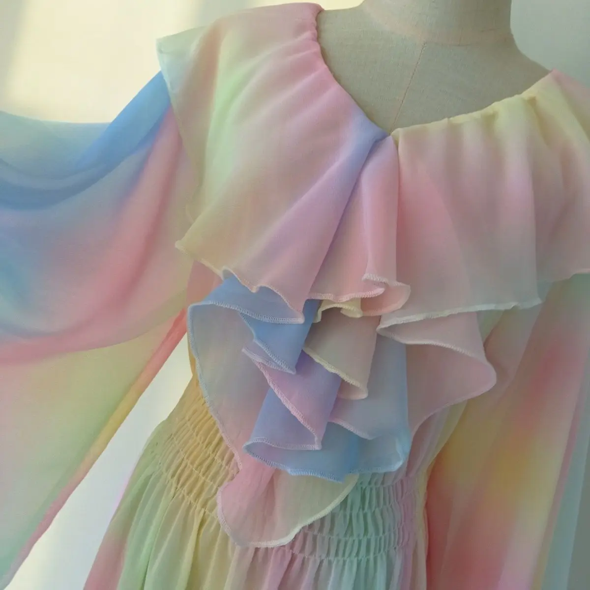 女性用メッシュボイルレインボーロングドレスゆったりパジャママキシ丈ワンピースプルオーバーエレガントドレス寝間着