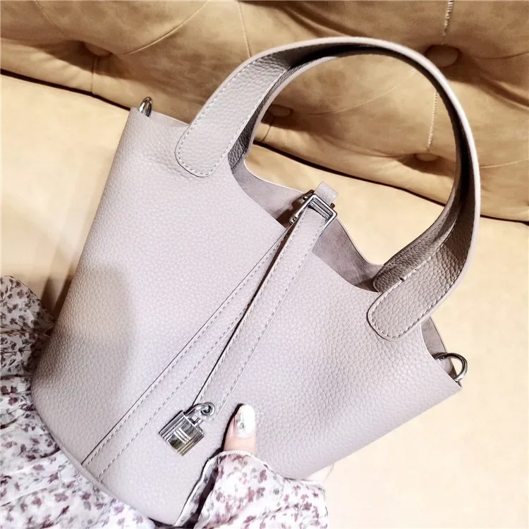 2024 New Large Capacity Women's Bucket Bag With Lock Buckle Handbag Soft PU Material Single Shoulder Slant Cross Bags