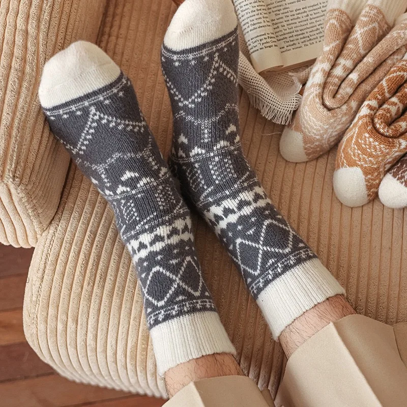 5 Paar warme Wintersocken für Damen, Ethno-Stil, Rautenmuster, mittelhohe, kältebeständige Socken, weiche und bequeme Outdoor-Socken – Detail 12