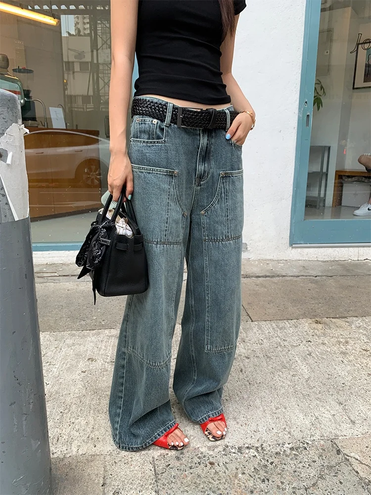 Calça Jeans Feminina de Algodão com Efeito Desgastado e Patchwork, Perna Larga, Comprimento Longo, Corte Reto, Sem Elasticidade, Cor Profunda