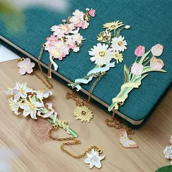 Neue Kirsche Tulip Metall Lesezeichen Blume Messing Hohl Raum Lesezeichen Festival Geschenk Student Lesen Anhänger Schule Büro Liefert
