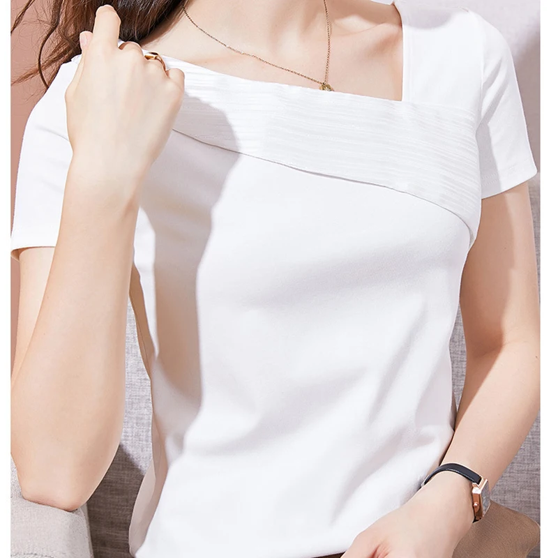 Eleganckie damskie koszulki z krótkim rękawem z skośnym kołnierzem 2025 letnie stylowe łączone wykończenia bluzki damskie proste, solidne koszulki na co dzień na cały mecz