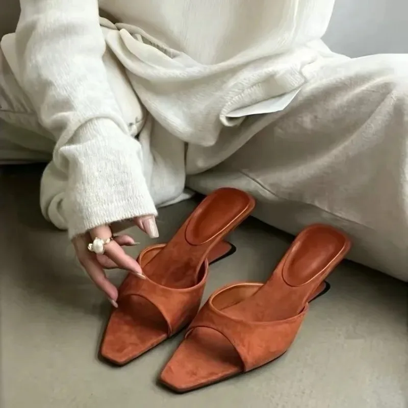 NEW Retro Square Head Velvet Surface One Strap Heel Sandals Summer Elegance High Heel Mule Slippers Fashionable Flat Heel