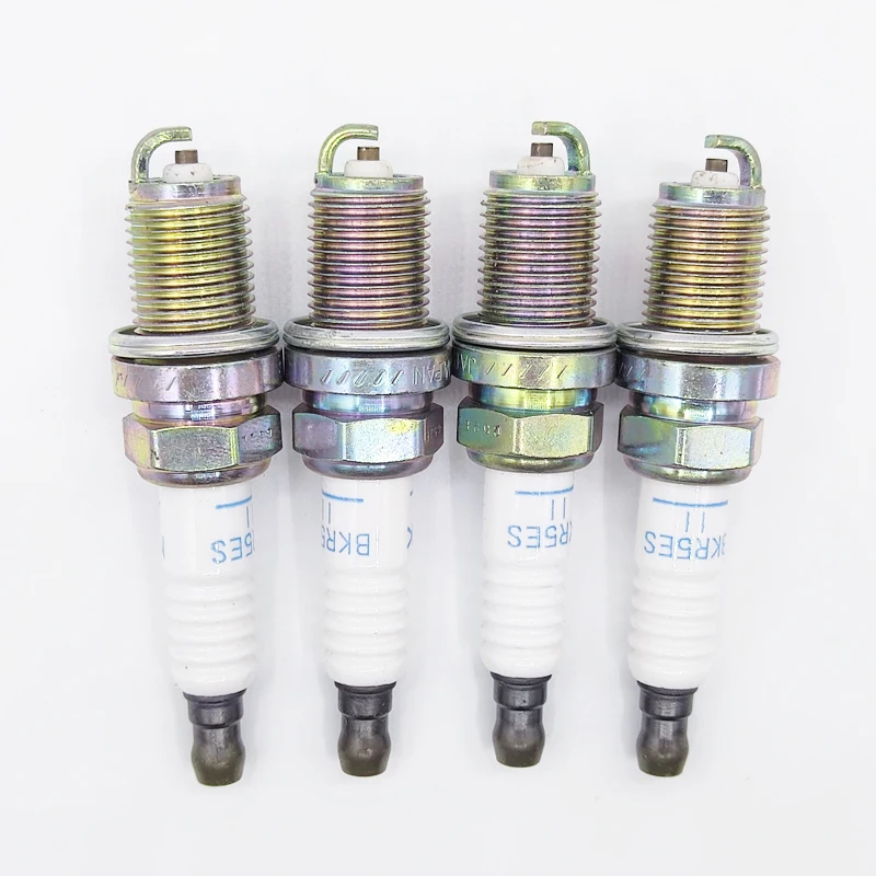 

4 шт., Свеча зажигания для Toyota Mitsubishi Lada Honda Suzuki Ford Subaru