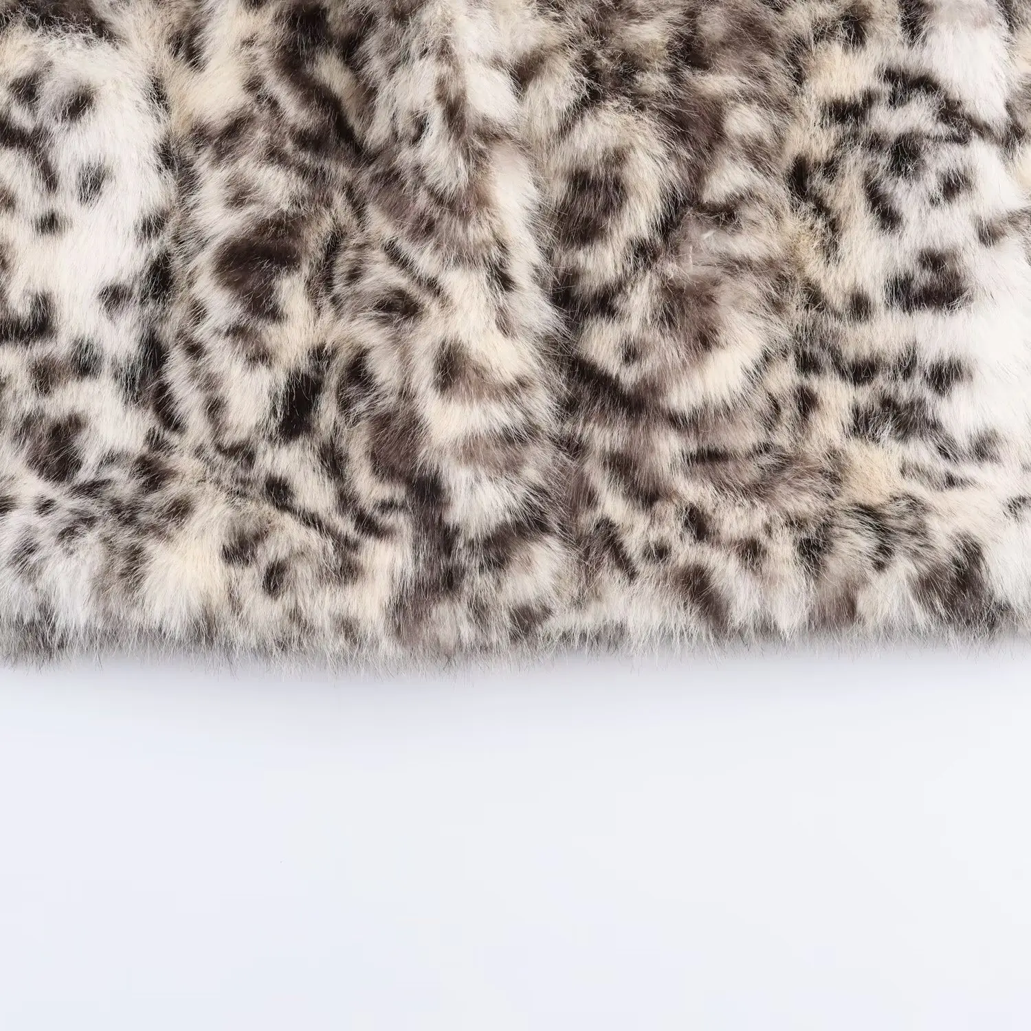 2025 Fashion New Arrival Women's Winter Warm Coat Stylish Long-Sleeve Oversized Warm Coat Leopard Print Faux Fur Coat Women's Tr