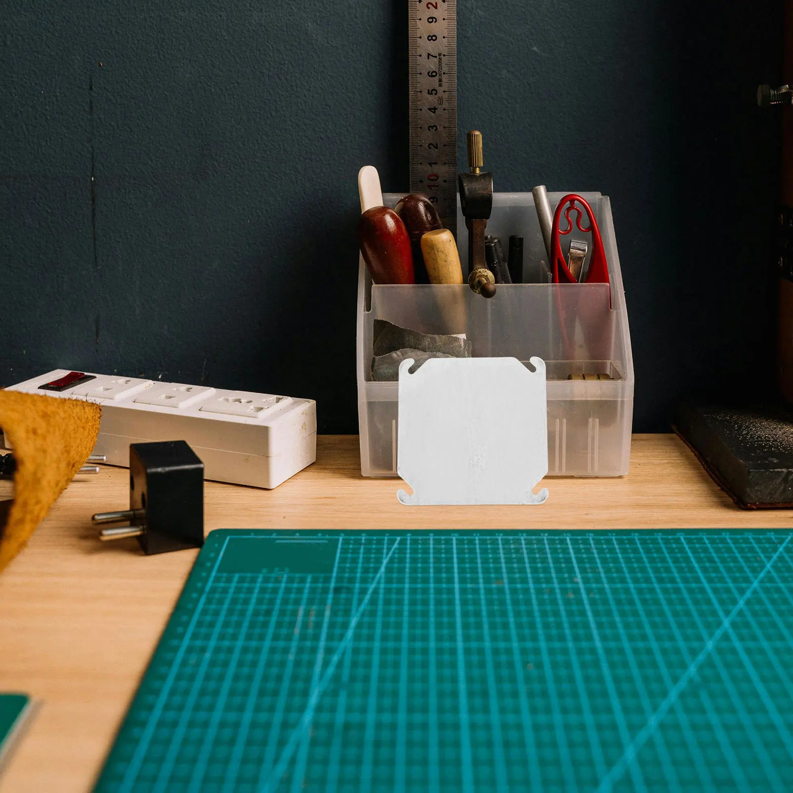 لوحة حائط مجلفنة فارغة غطاء مربع مطلي بالزنك آمنة غطاء مخرج كهربائي لوحة حواف مصقولة عالمية مناسبة للمنزل #1