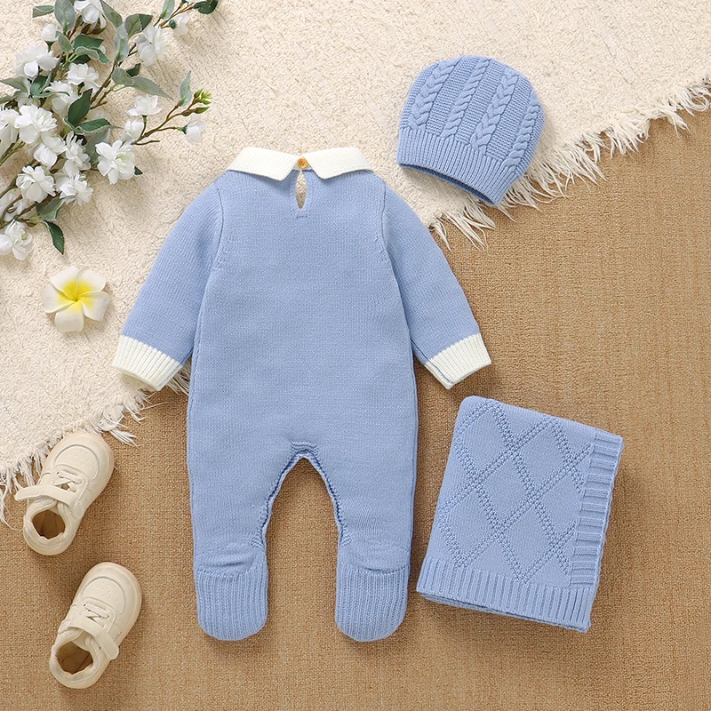 Newborn baby knit 3-piece set: long-sleeve footed romper with a collar, cable knit hat and blanket, baby diamond-patterned jacqu