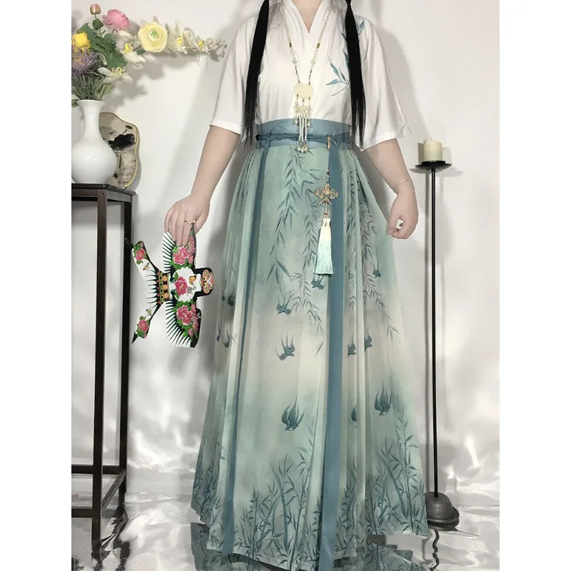 夏用薄手の明風漢服女性用刺繍入り新中国馬服デイリーナショナルスタイルツーピースセット