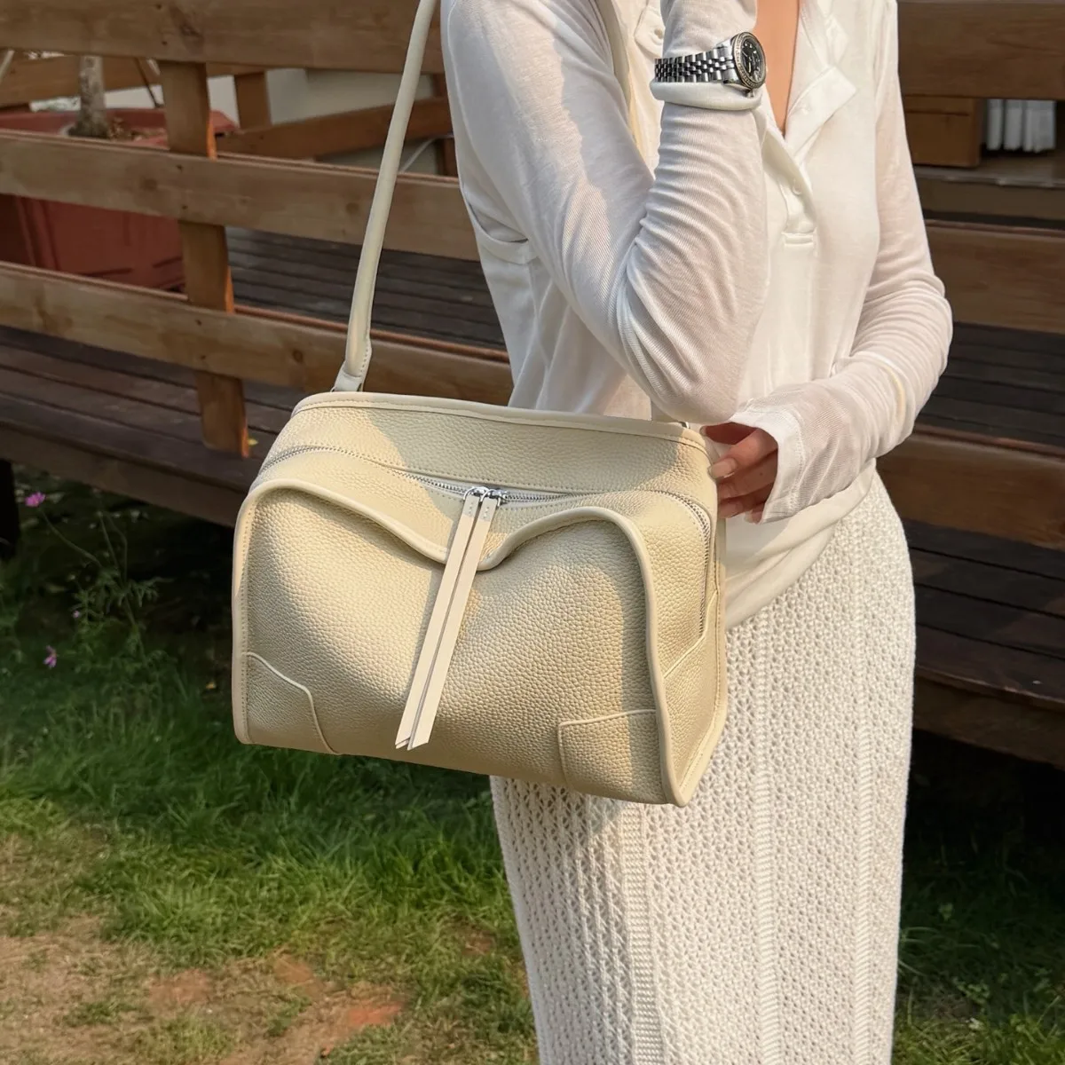 

2026 New Stylish and Simple Personalized Portable Underarm Bag Korean Version Single Shoulder Crossbody Tote Bag Briefcase